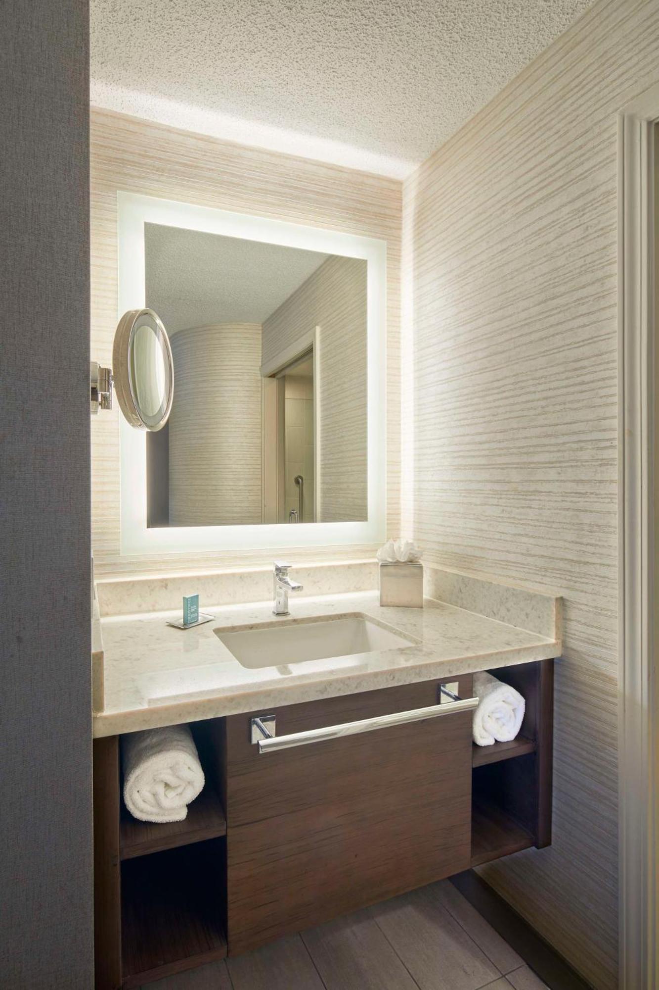 Doubletree By Hilton Atlanta Alpharetta-Windward Hotel Eksteriør billede