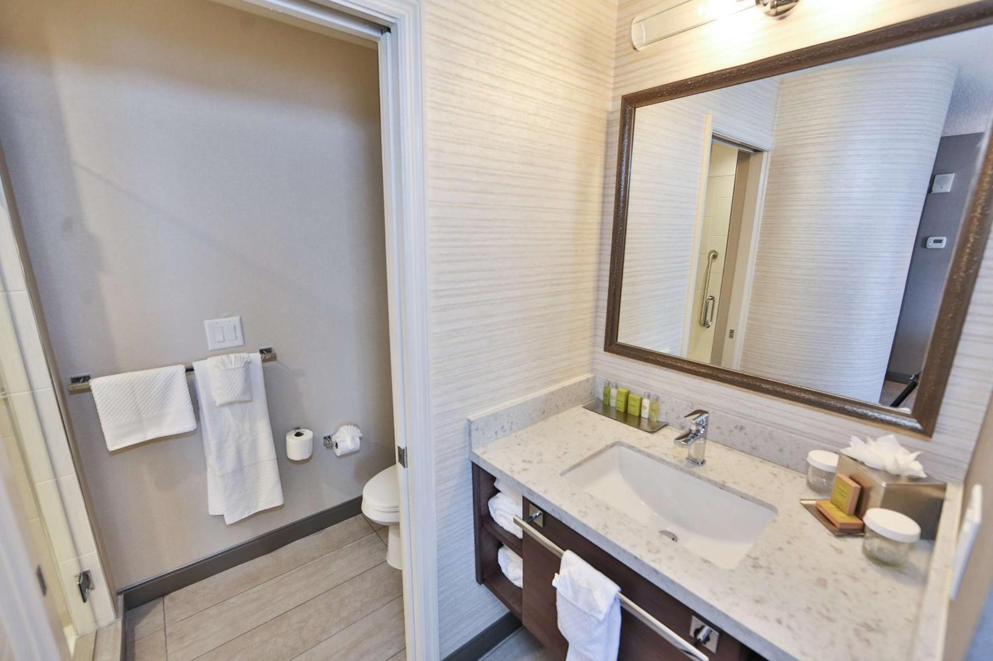 Doubletree By Hilton Atlanta Alpharetta-Windward Hotel Eksteriør billede